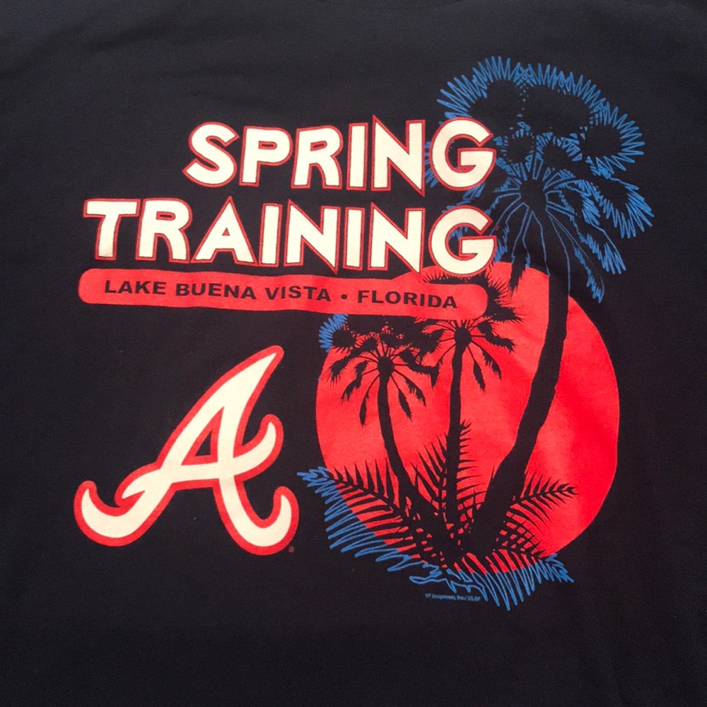 Men’s XL Braves Shirt